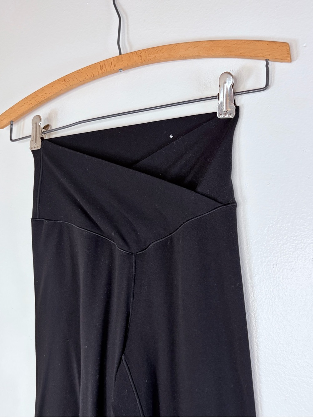 Offline by Aerie Crossover Waist Flare Leggings - Picture 4 of 7